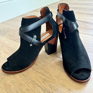Ariat Two24 Block Heels in Black Suede